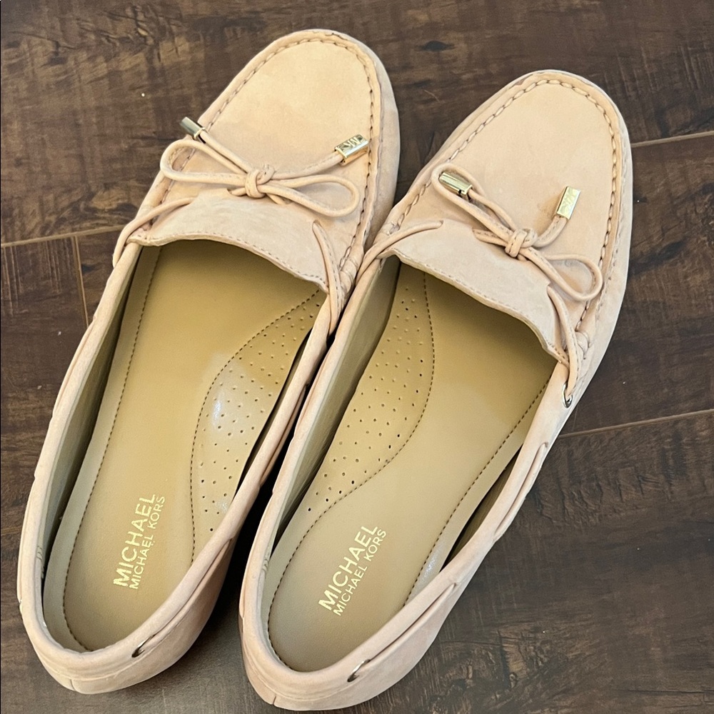 Michael Kors Women's Cream Loafers